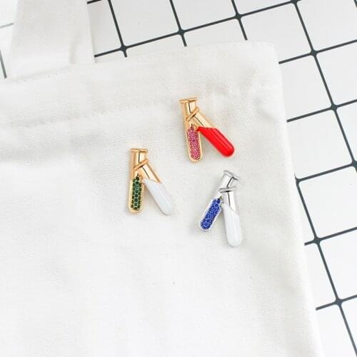 Test Tube Badge Pin Chemistry Experiment Tool Crystal Metal Enamel Brooch Scholar Scientist Dress Backpack Trendy Jewelry Gift