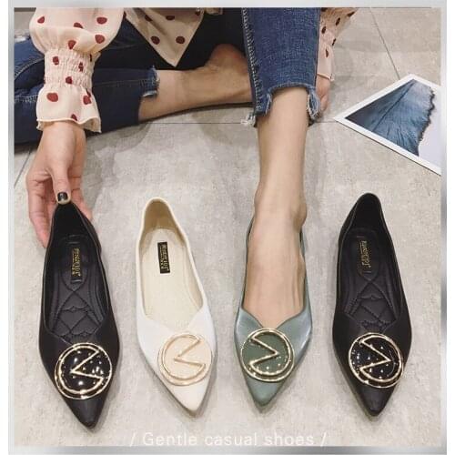 Fashion Round button Ballet Flats Shoes Women Cute black Comfortable Slip on Flat Shoes Lady Pointed Toe Soft Flats Female Shoes
