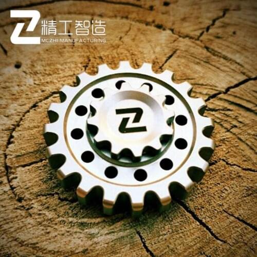 Seiko wisdom made gear fingertip gyro ghost teeth titanium alloy adult decompression creative bearing toy EDC playing artifact