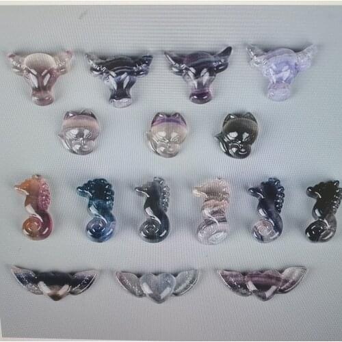 Natural Fluorite Hand-Carved Seahorse Fox ox Wing Heart And Tiger Eye Stone Dragon Pendant Home Decoration Gift