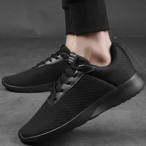 2019 Spring autumn Fashion mens shoes breathable flying woven lace-up mesh shoes solid color lightweight casual Mens shoeC1-12