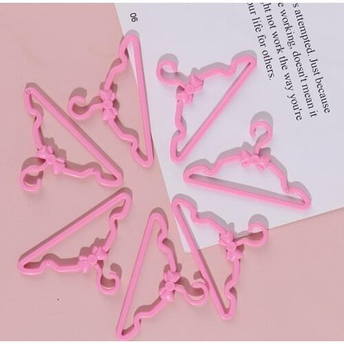 10Pcs Cute Doll Accessories Pink/Grey Plastic Bowknot Hangers For Dollhouse Clothes
