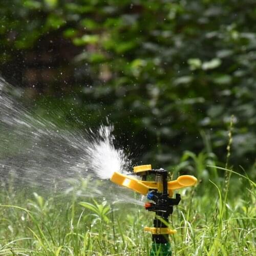 Adjustable angle garden lawn Rocker sprinkler With support Can be chained rotating water sprinkler nozzles Farm Watering 1PCS