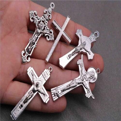 50 pieces / Christian Jesus Cross. Rosary Cross Jewelry Medal Bracelet Cross Medal Accessories