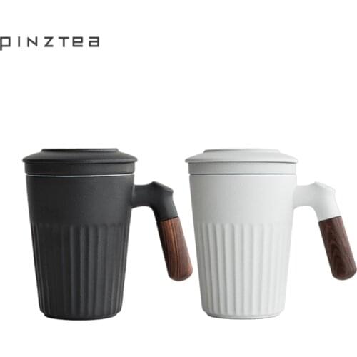 PINZTEA Wooden Handle Ceramic Tea Cup Fashion Style Tea Separation 320ml Tea And Water Separation Cover Dual Purposes Coffee Cup