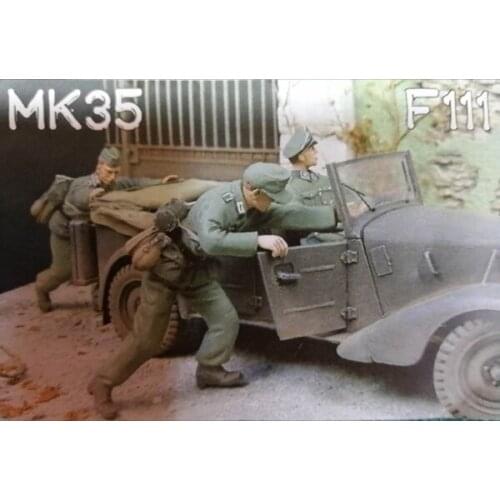 1/35 WWII Defense Army soldiers, Two people, not including drivers, Resin kit soldiers GK, Uncoated No colour