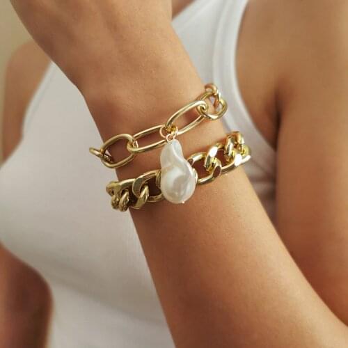 Punk Style Gold Link Chains Baroque White Imitation Pearl Choker Metal Leathers Bib Necklace Jewelry for Charm Women Necklaces