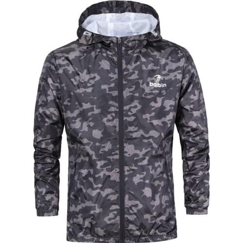 Spring New Casual Jacket Mens Hooded Camouflage Windbreaker Mens Thin Section Slim Sportsing Jacket Men