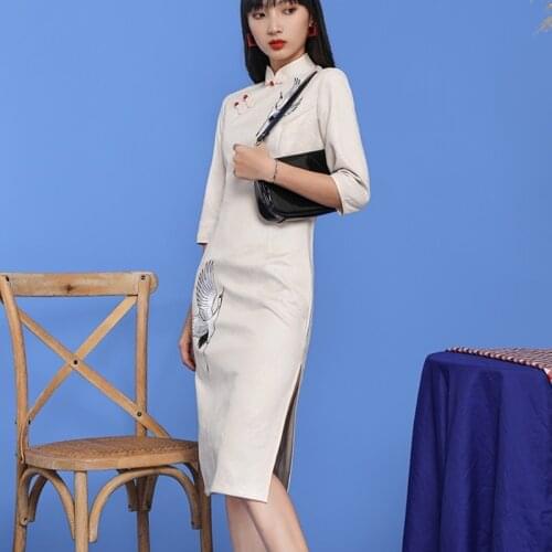 Chinese Traditional Cheongsam Dress Three Quarter Sleeve Embroider Crane Split Qipao Vintage Fashion WomanS Clothing 2021 12012