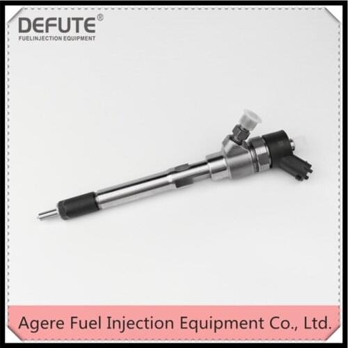 Common rail fuel injector 0445110494