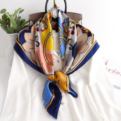 2020 lady Beach silk scarf Travel Sunscreen Shawl spring and autumn New style headscarf womens fashion print large square scarf