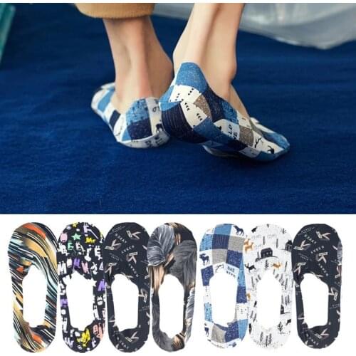 Graffiti Printed Thin Ice Silk Boat Socks Mens Summer Thin Shallow Mouth Silicone Non-slip Mens Socks Fashion Socks Ankle Socks