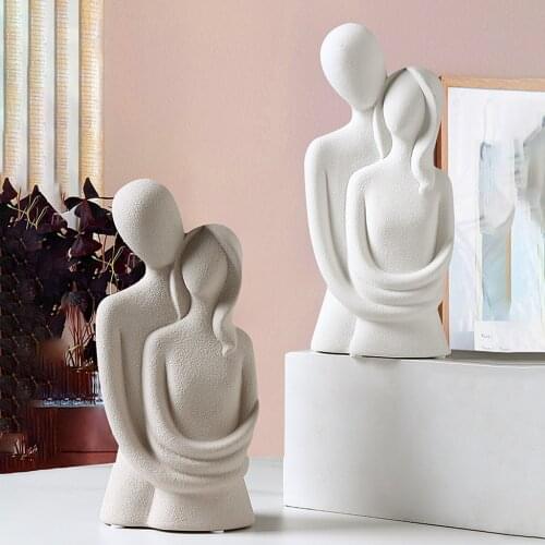 Romantic Couple Figurine Hugging Passionate Love Statue Anniversary Ornament for Home Decoration