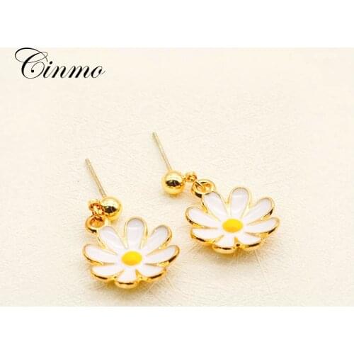 Cinmo Daisy Flower Piercing Drop Earrings For Women Girls Korean Fashion Small Cute Dangle Earrings Trendy Party Jewelry Gifts