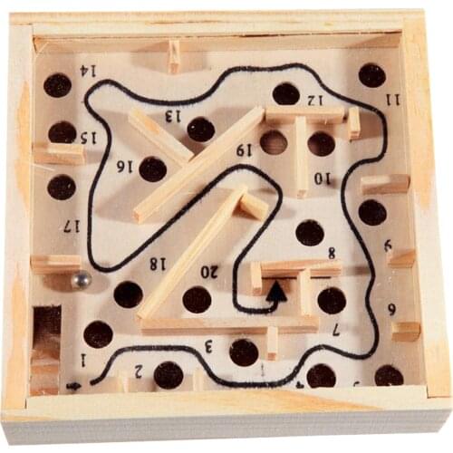 New Arrivals Wood Labyrinth Puzzle Balance Board Bead Maze Game Small Hand held Skill Toy Birthday Xmas Gift for Children Kids