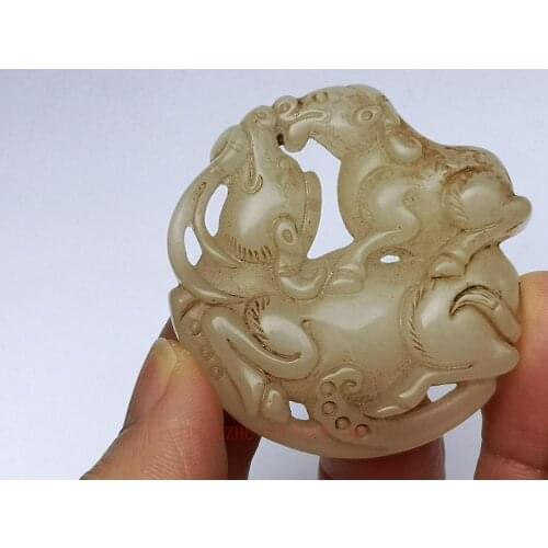 YIZHU CULTUER ART Collection Old China Jade Hand Carving mother and son Beast Pendant Decoration