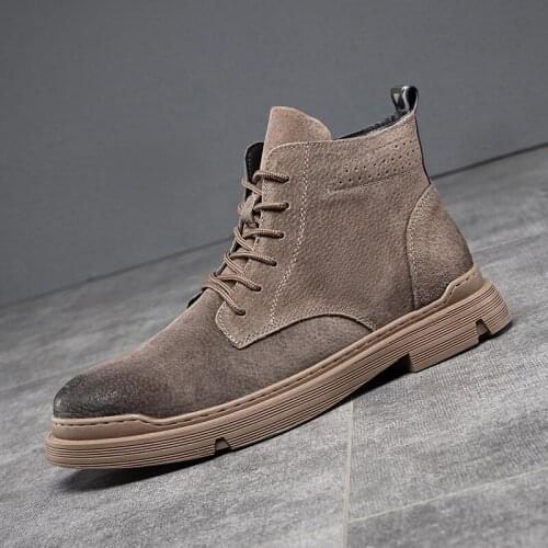 New Design Men Chelsea Boots High Top Work Safety Shoes Thick Sole Outdoor Short Boots Waterproof Ankle Botas For Male R13-48