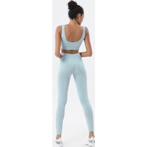 CHREIFIT Seamless Sports Sets Woman Vertical Stripe Quick Dry Running Workout Suit Sports Bra & Leggings 2 Pcs Women Yoga Sets