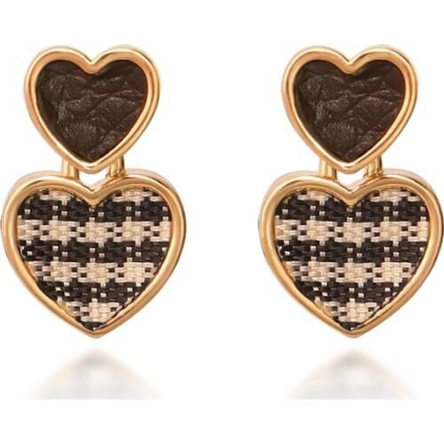 2020 New Style Gold Color Striped Lattice Dangle Earrings For Women Heart Pendant Earrings For Women Party