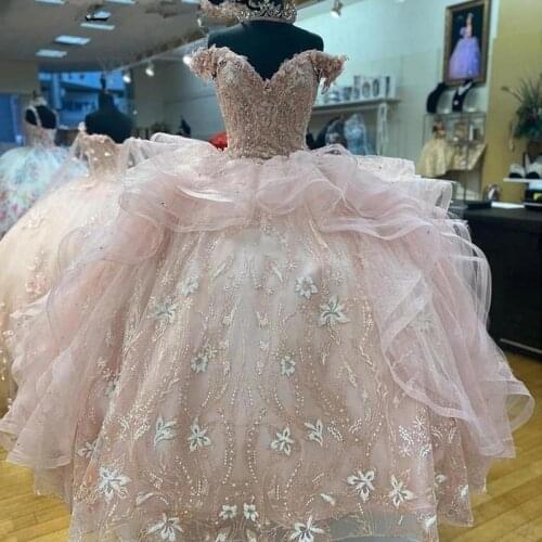 2021 Light Pink Princess Quinceanera Dress Off Shoulder Appliques Sequins Flowers Party Sweet 16 Gown Vestidos De 15 Años