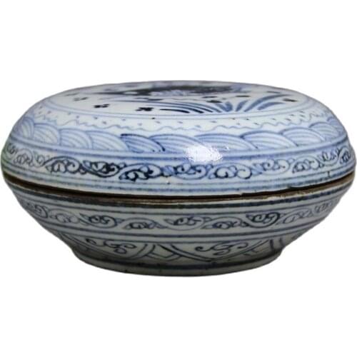 Collection of exquisite antique porcelain of Ming and Qing Dynasties Handmade mackerel painted Rouge box Home Furnishing handicr