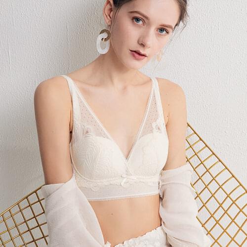 Womens 100% Real Silk Lining with outside lace fabric thin type everyday Comfortable Wireless Bra