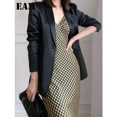 [EAM] Women Black Silky Pocket Single Button Blazer New Notched Long Sleeve Loose Fit Jacket Fashion Tide Summer 2021 1DD7612