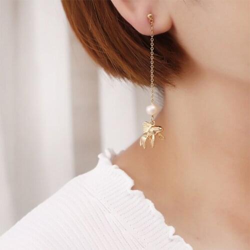 Chinese Style 18K Gold Plated Ear Rings long glossy goldfish shape pendant inlaid freshwater pearl earring for women
