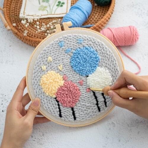 2020 Fashion Dandelion Pattern Punch Needle Embroidery Kit with Yarn for DIY Beginners Embroidery Needlework Wool Work