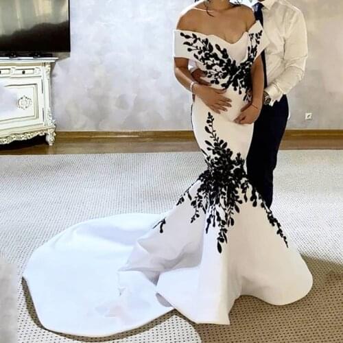 Sevintage White Mermaid Evening Dress Off the Shoulder Black Appliques Lace Matt Satin Prom Gowns Court Train Women Dresses 2021
