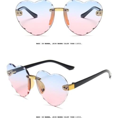 Children Ocean piece Sunglasses Cute lace Mirror Heart Sunglasses UV400 Plastic Sport crystal Sun Glasses For Baby Girls Glasses