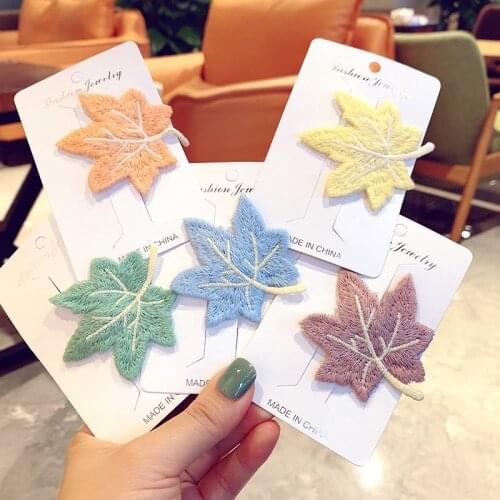 Autumn And Winter New Knitted Maple Leaf Hairpin Hair Accessories Female Girl Heart Bangs Clip Super Fairy Small Fresh Hairpin