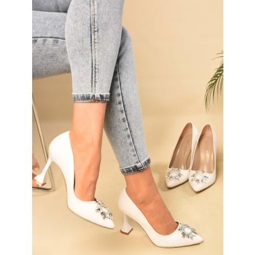 Shoeberry Women White Skin Tasli Classic High-Heeled Shoes