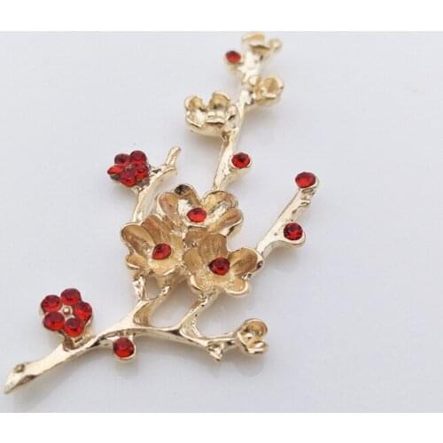 50pcs Plum Blossom Ruby Flower Crystal Rhinestone Appliques Buckle Button Earring Decor Wedding Hairpin Hair Clip Invitation DIY