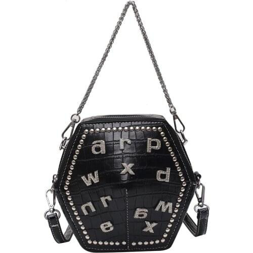 2021 New women Crossbody Bag diamond messenger Bag Stylish giris chain Shoulder Bag rivet Purse Fashion Handbags lady Party Bag