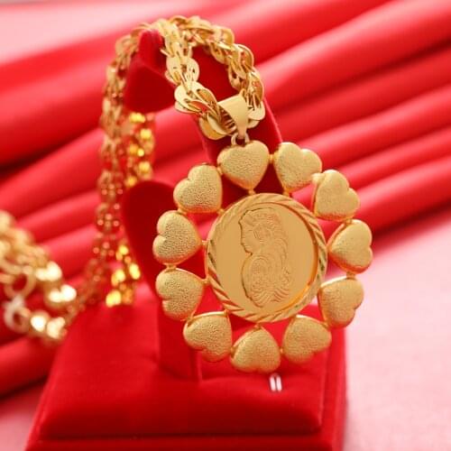 Gligli Golden Chains