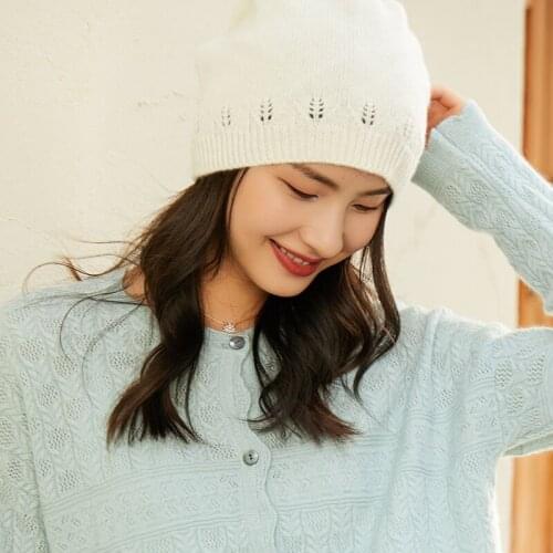 Womens hats for fall/winter 2021 new 100% cashmere pullover caps solid color casual beanies to keep warm and wild wool hats