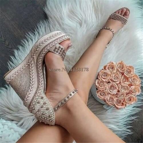 New Fashion Women High Wedge Heel Rivets Sandals Luxury Design Summer Platform Gladiator Sandals Party Wedges Pumps Shoes Woman