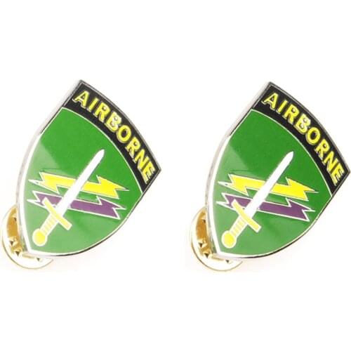 PAIR US ARMY AIRBORNE COMMAND DIVISION PARATROOPER SHOULDER PIN BADGE COCKADE