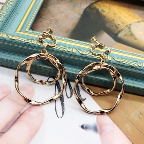 Curly Twisted Clip Earrings Double Circle Pendant Fashion Jewelry For Womens Party Gift