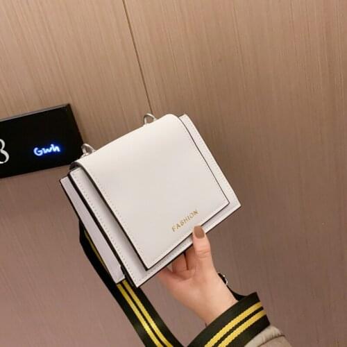 Leather womens shoulder bag widened shoulder strap comfortable fashion womens Messenger bag high quality new product discount