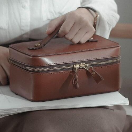 Fashion luxury natural genuine leather ladies small handbag outdoor daily designer first layer cowhide cosmetic bag jewelry box