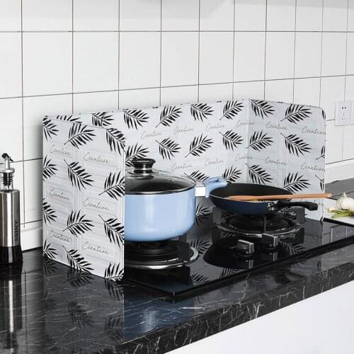 New 1Pc Aluminum Foil Foldable Kitchen Gas Stove Baffle Plate Kitchen Frying Pan Oil Splash Protection Screen Kichen Accessories