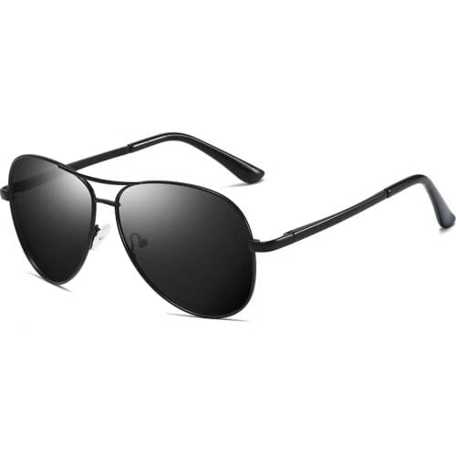 New sunglasses, polarized mirrors for boys, metal masks, retro fashion, color changing driving glasses