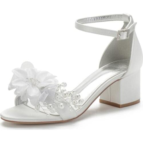 Elegant white ivory bridal shoes satin wedding sandals lower block thick heels ankle strap with flower vintage style shoes pearl
