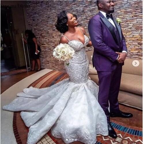 African Lace Mermaid Wedding Dress 2020 V-Neck Crystal Spaghetti Strap Applique Plus Size Bride Gown Vestios De Novia WD30635