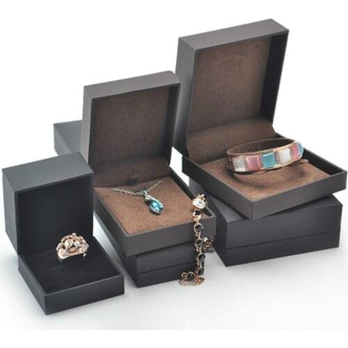 High-End Tactile Paper Jewelry Box Packaging Wedding Welfare Gift Box Ring Jewelry Display Jewelry Box