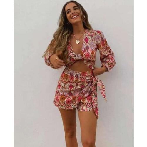 XIKOM 2021 Women Two-Piece Set Printing V-Neck Long Sleeve Slim Clothes Female Vintage Slim Bow Decorate Shorts