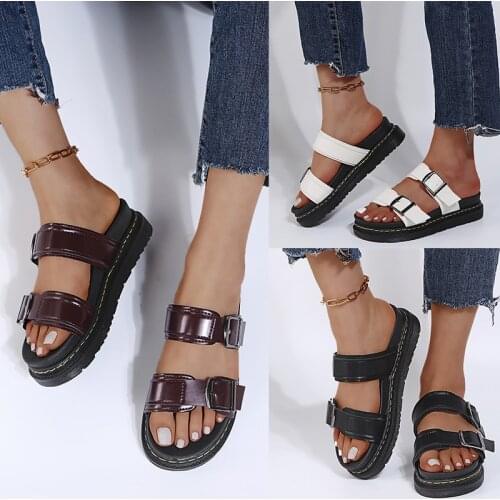 2021 New Women Real Leather Sandals Designer Buckles Shoes Women Flat Heels Solid Color Casual Lady Footwear Beach Sandals O053