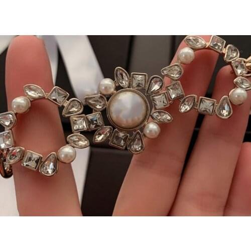 Elegant crystal Pearls Flower bracelet Gold Color geometric Circle Chain Bangle Yellow Brass Jewelry CZ Flower Pearls bracelet